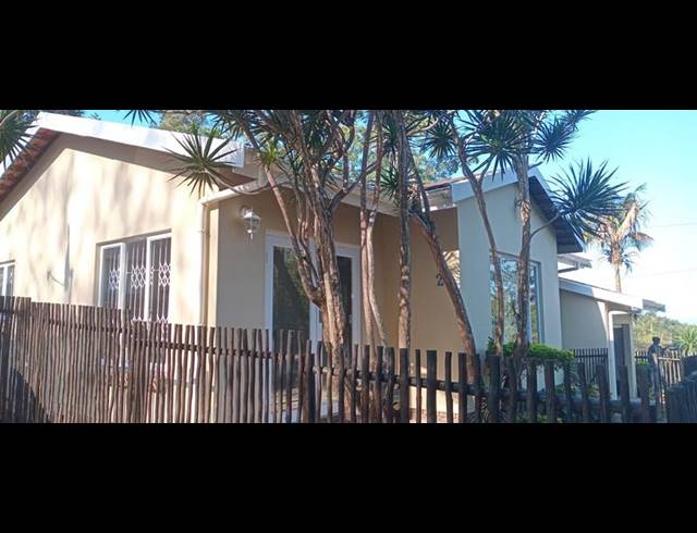 3 BEDROOM TOWNHOUSE FOR SALE IN DAWNCLIFFE